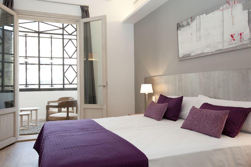 Rent Top Apartments Near Plaza De Catalunya Barcelona Luaran gambar