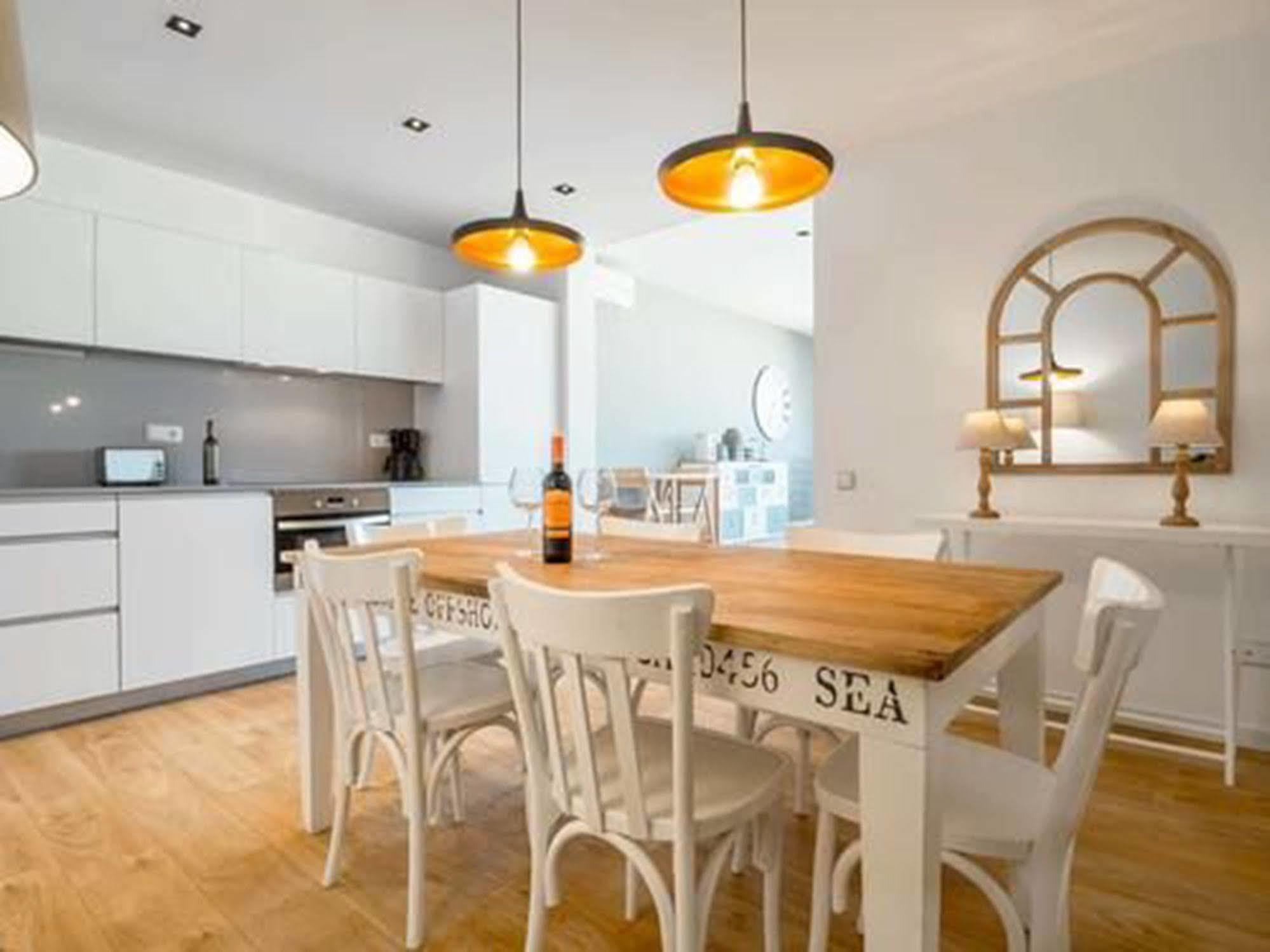 Rent Top Apartments Near Plaza De Catalunya Barcelona Luaran gambar