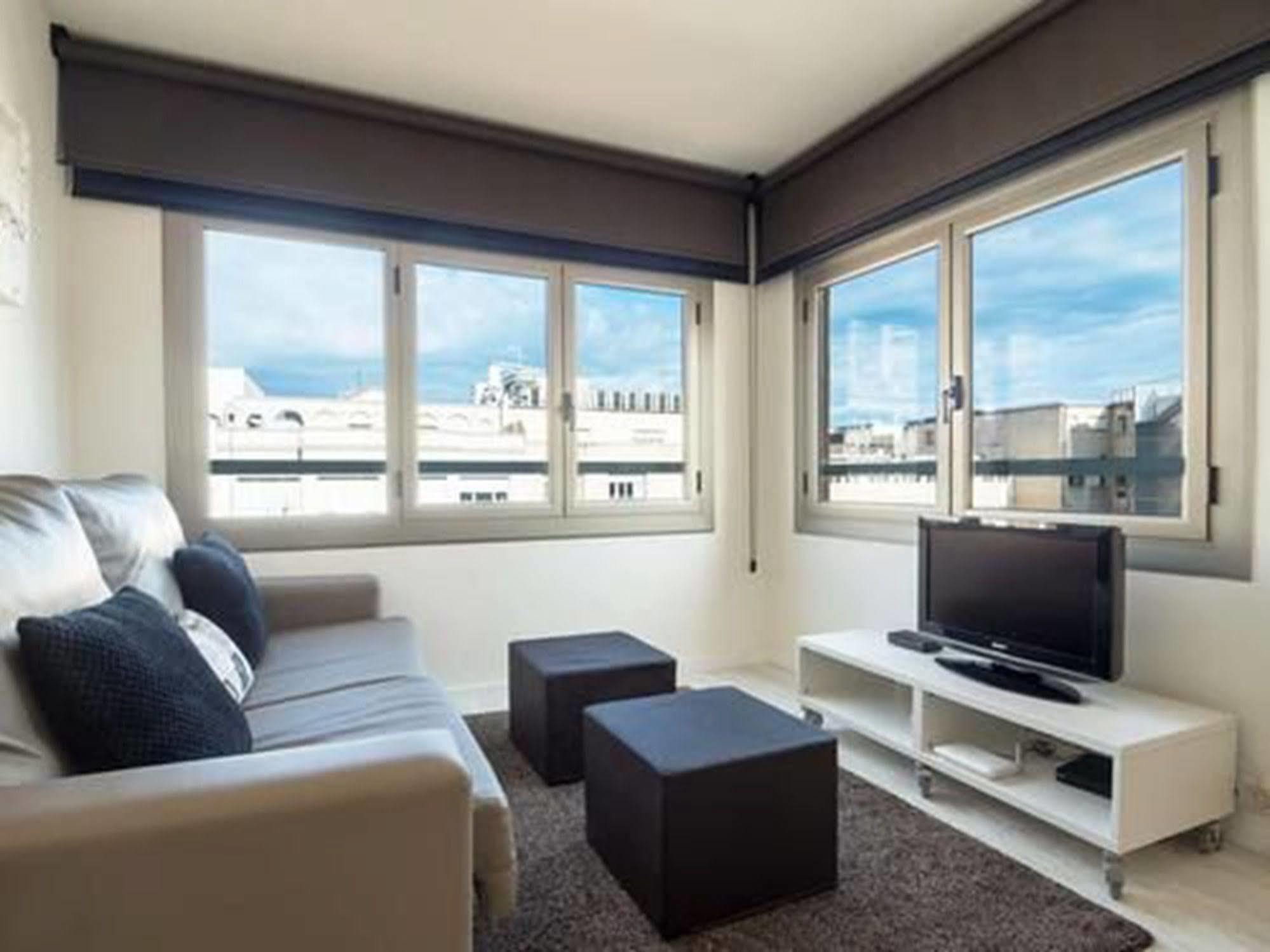 Rent Top Apartments Near Plaza De Catalunya Barcelona Luaran gambar