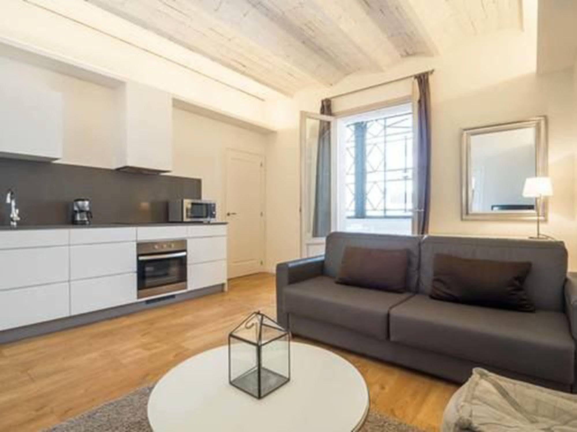 Rent Top Apartments Near Plaza De Catalunya Barcelona Luaran gambar
