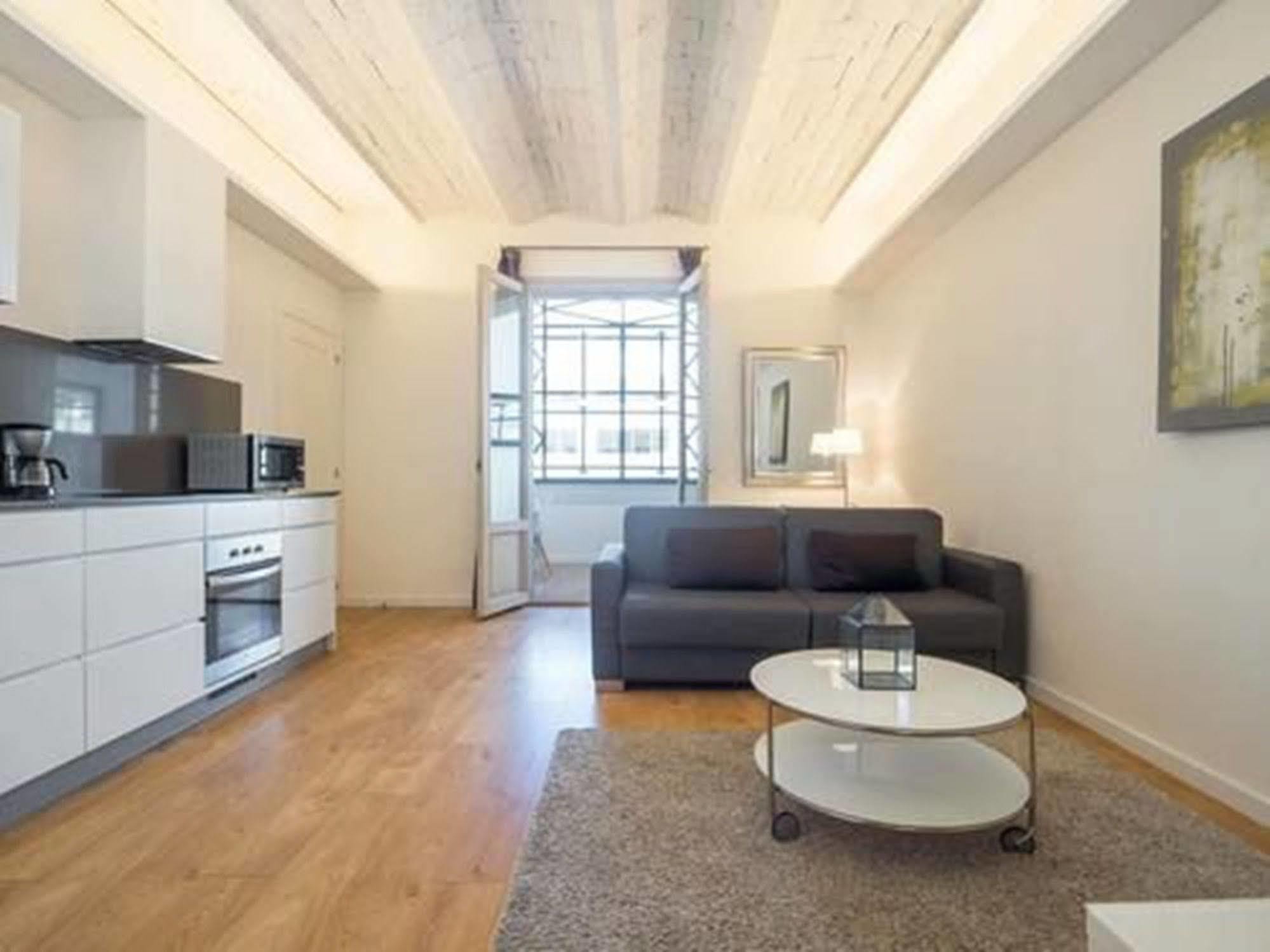 Rent Top Apartments Near Plaza De Catalunya Barcelona Luaran gambar