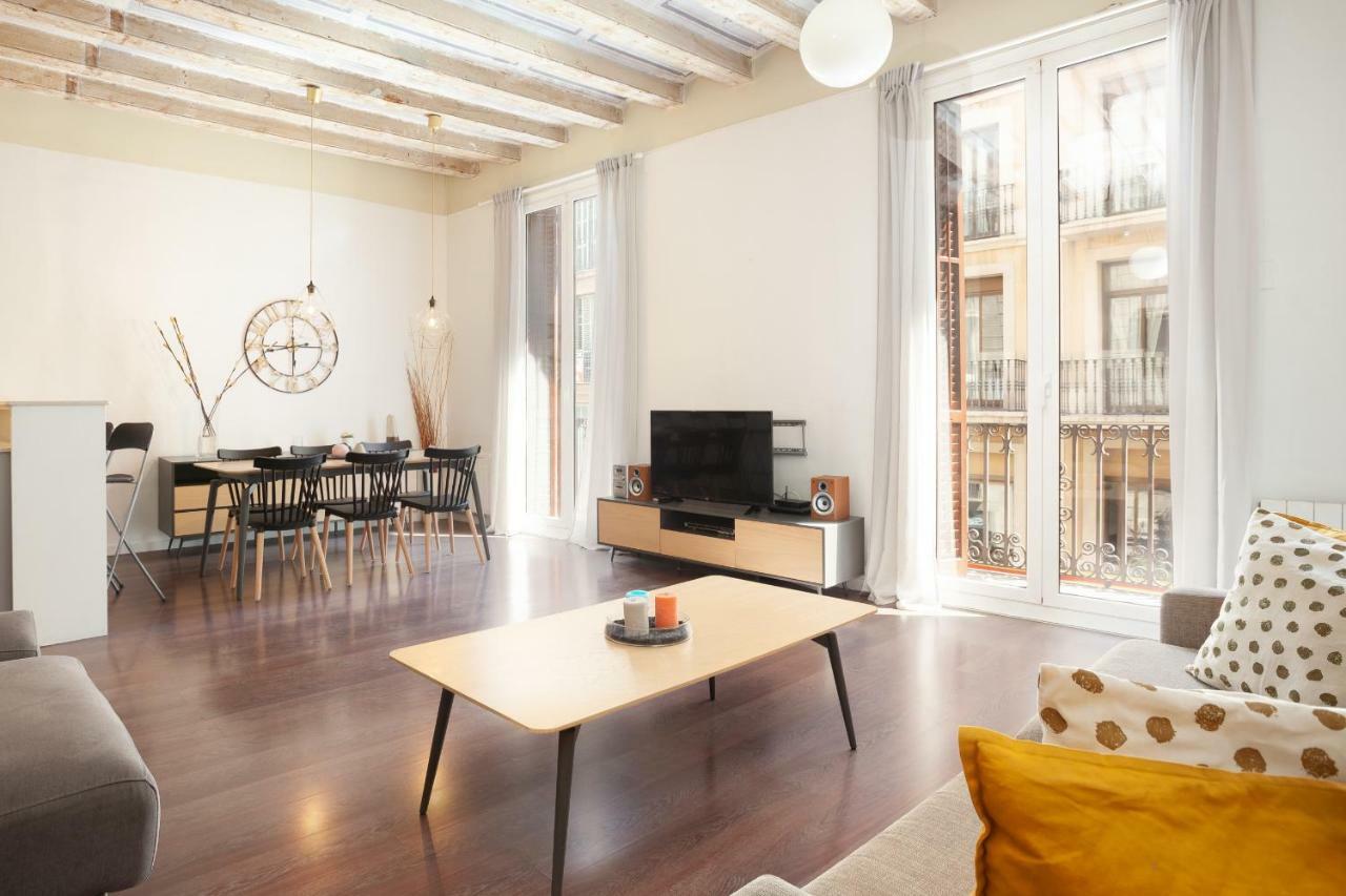 Rent Top Apartments Near Plaza De Catalunya Barcelona Bilik gambar